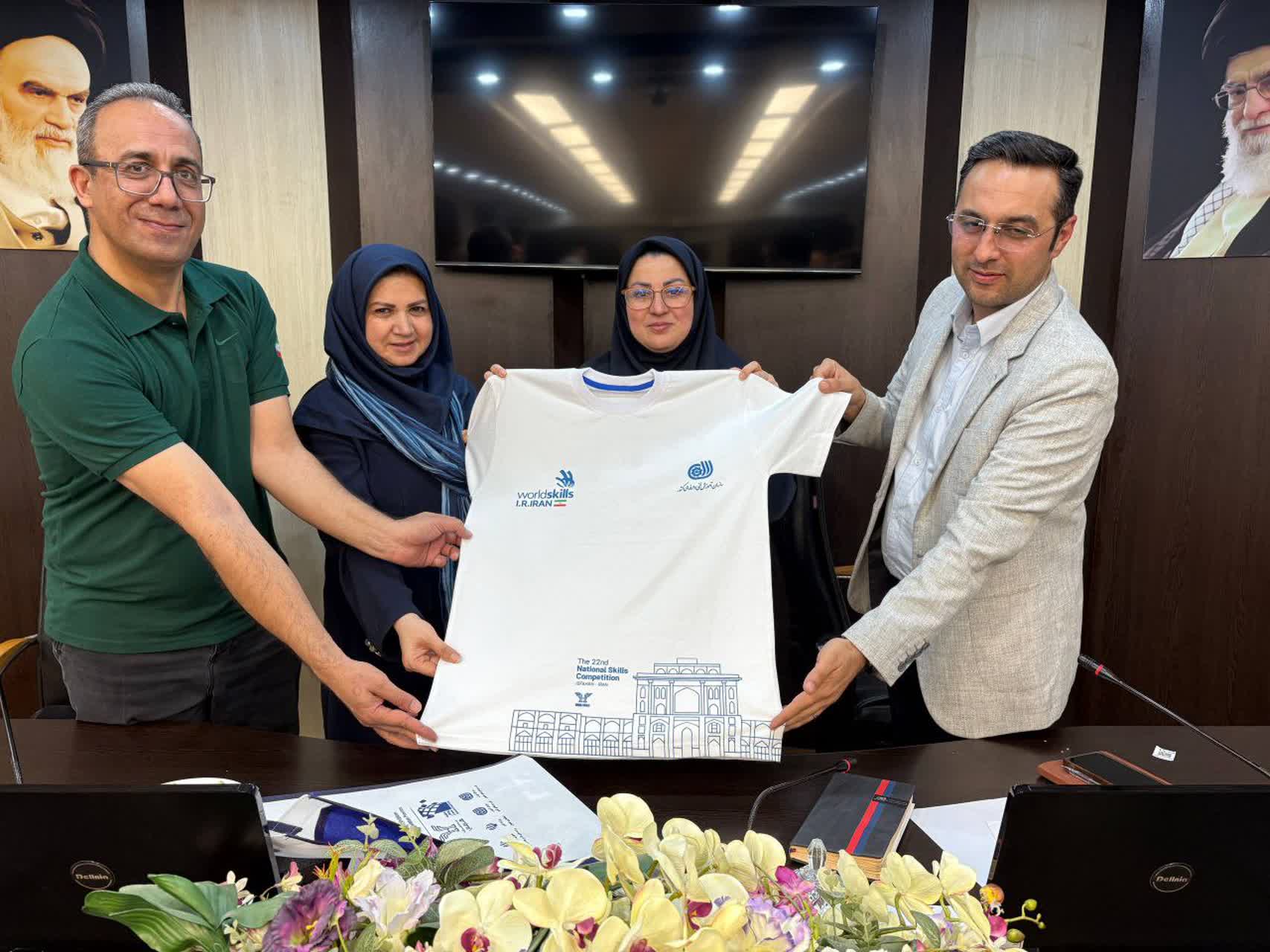 رونمای لباس مهارت