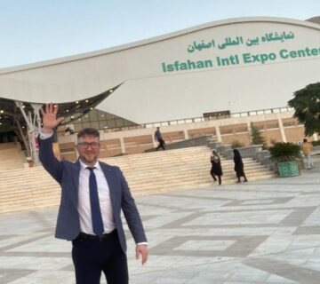 بازدیدکننده روس