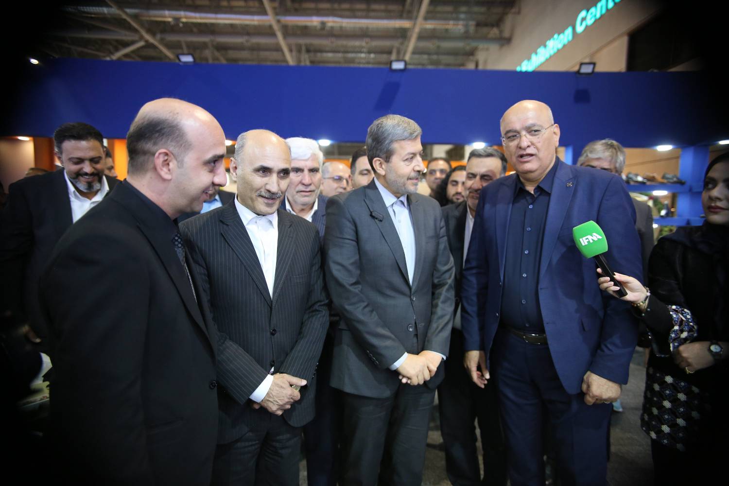 افتتاح کفش 1405